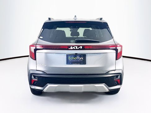 Used 2025 Kia Seltos S image 7