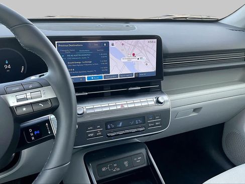 Certified 2024 Hyundai Kona SEL FWD image 6