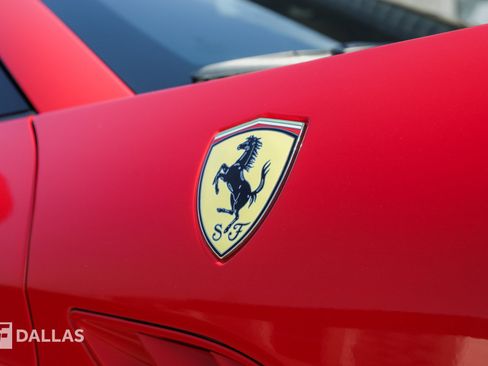 Used 2010 Ferrari California RWD image 20