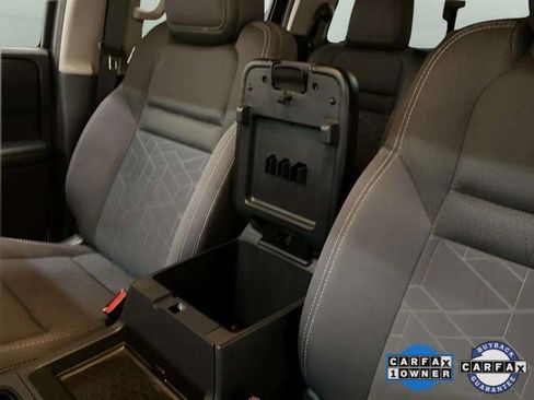 Used 2025 Nissan Frontier SV image 53