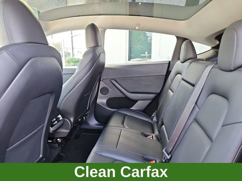 Used 2022 Tesla Model Y Performance image 3