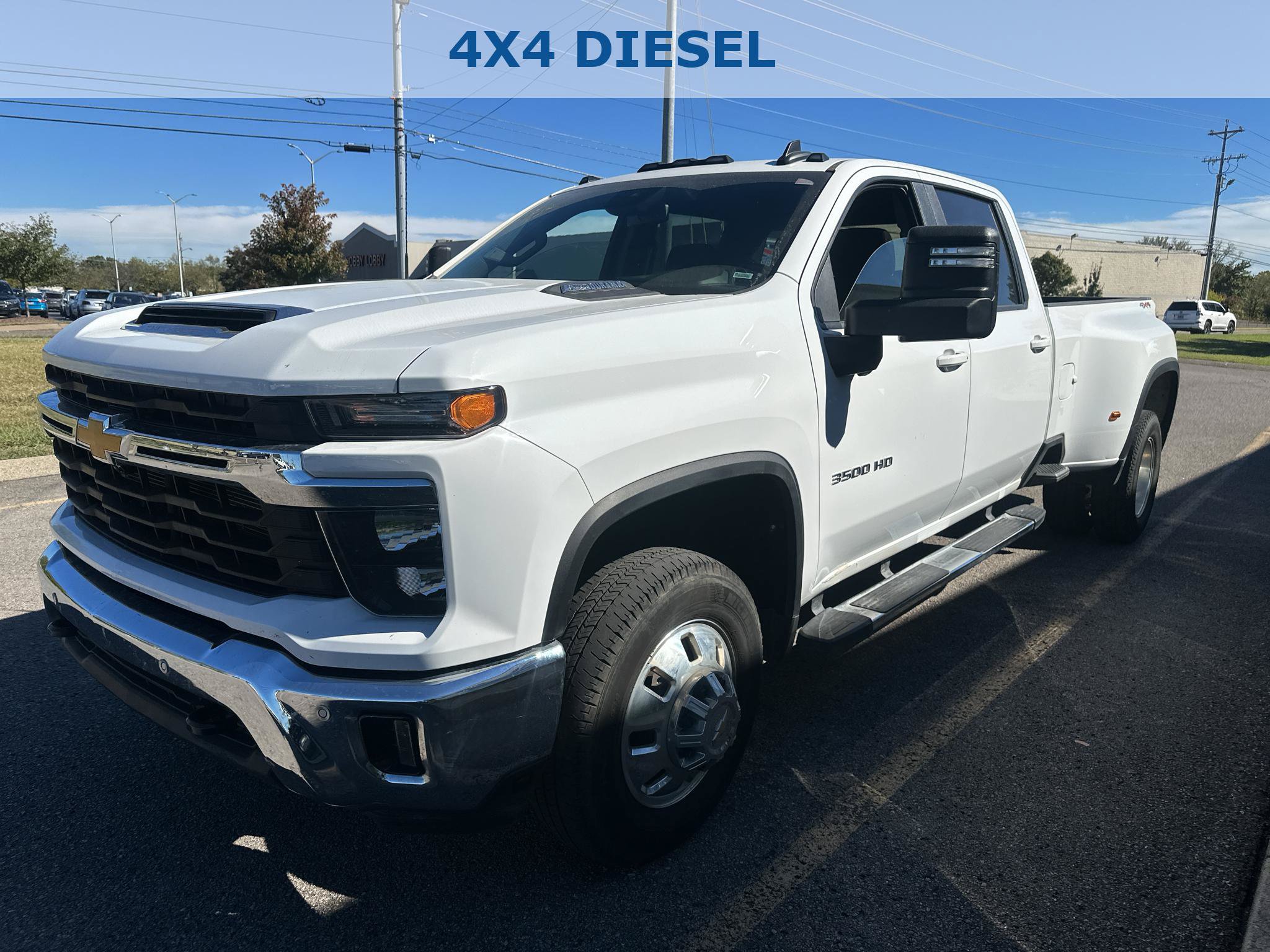 Used 2025 Chevrolet Silverado 3500 LT w/ Safety Package AWD/4WD image 8