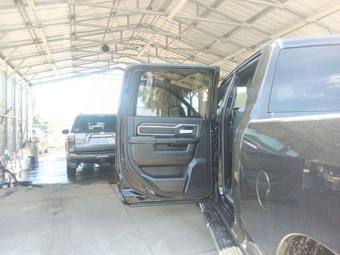 Used 2024 RAM 2500 Big Horn AWD/4WD image 29