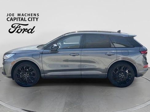 Used 2025 Lincoln Corsair Grand Touring w/ Jet Appearance Package AWD/4WD image 5