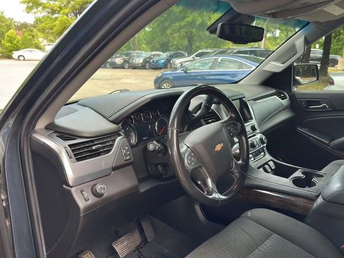 Used 2019 Chevrolet Tahoe LS w/ Enhanced Driver Alert Package RWD image 13