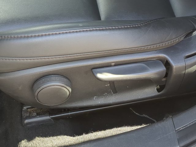 Used 2024 MAZDA MAZDA3 s FWD image 20
