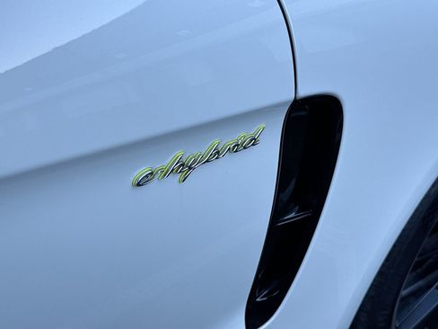 Used 2019 Porsche Panamera 4 image 35