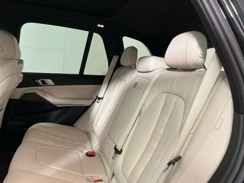 Used 2022 BMW X5 xDrive40i w/ M Sport Package AWD/4WD image 26