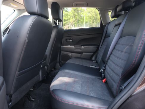 Used 2024 Mitsubishi Outlander Sport AWD image 12