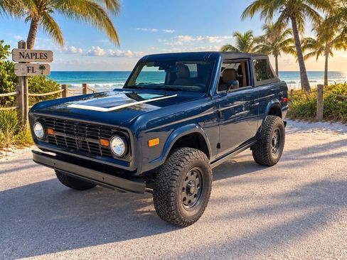 Used 2025 Ford Bronco Badlands AWD/4WD image 7