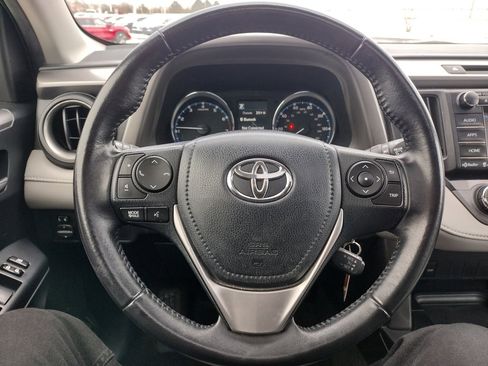Used 2016 Toyota RAV4 XLE image 7