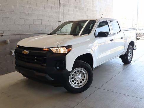 Used 2024 Chevrolet Colorado W/T w/ Safety Package RWD image 1