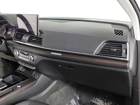 Used 2022 Audi Q5 2.0T Premium w/ Convenience Package image 14