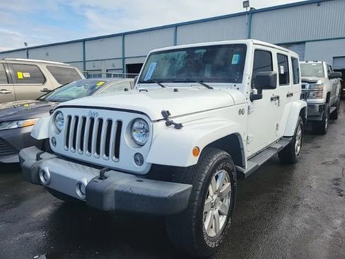 Used 2016 Jeep Wrangler Unlimited Sahara w/ Max Tow Package image 32