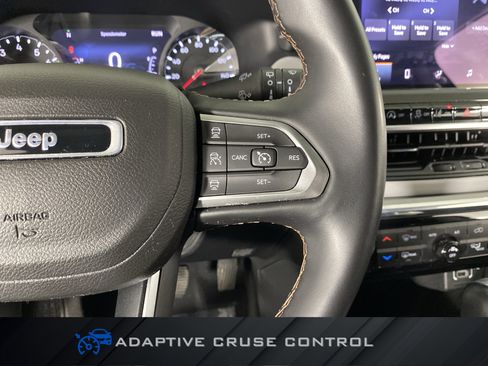 Used 2022 Jeep Compass Limited image 24