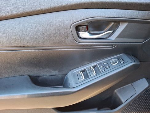 Used 2023 Honda Accord LX image 8