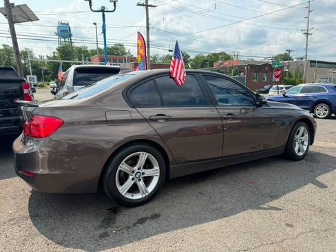 Used 2013 BMW 328i xDrive Sedan AWD/4WD image 4