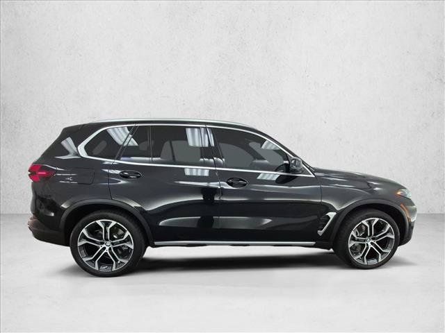 Used 2025 BMW X5 sDrive40i w/ Premium Package RWD image 4