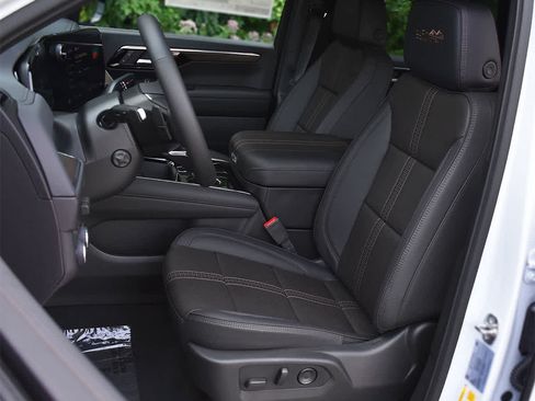 New 2026 Chevrolet Tahoe High Country w/ Sun And Tow Package AWD/4WD image 8