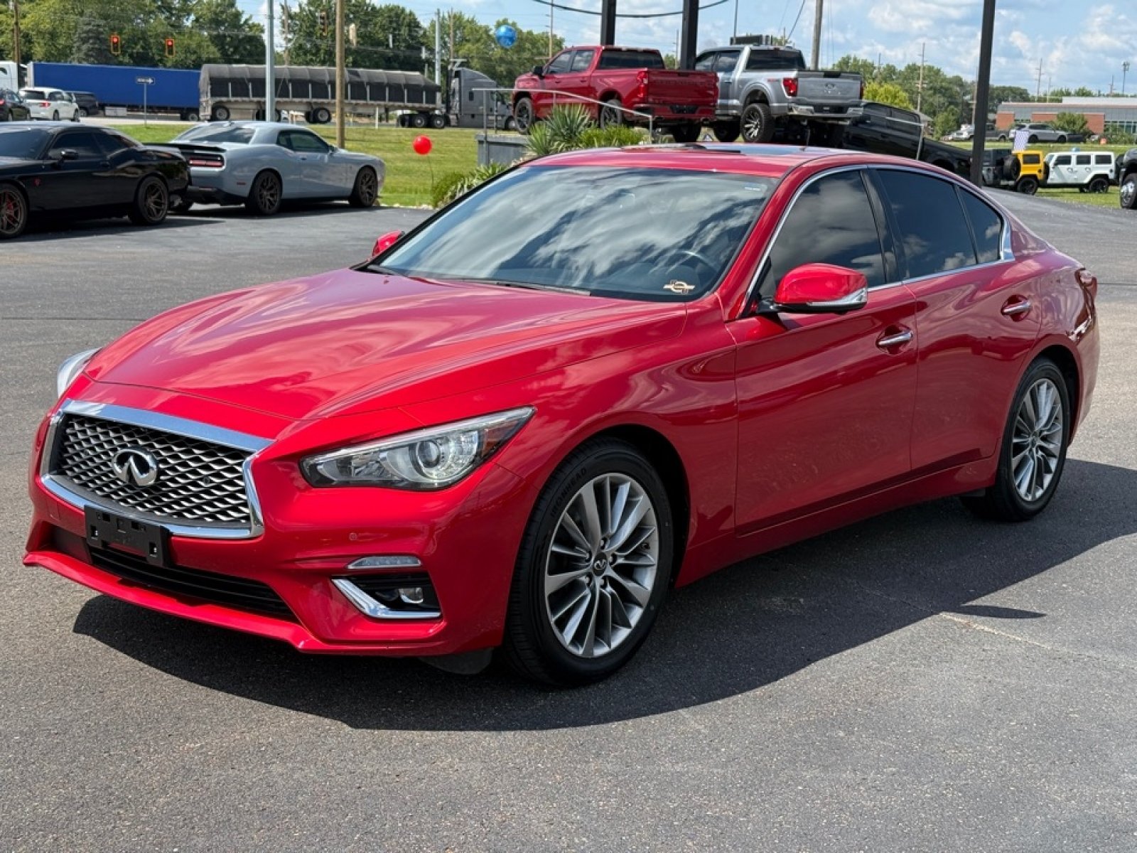 Used 2023 INFINITI Q50 Luxe AWD/4WD image 4