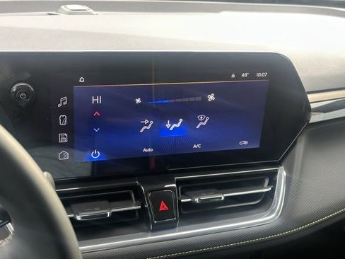 Used 2025 Chevrolet TrailBlazer ACTIV w/ Convenience Package image 24