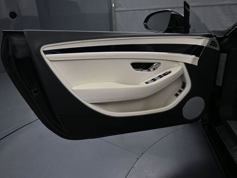 Used 2026 Bentley Continental GTC image 15