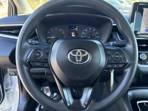 Used 2024 Toyota Corolla LE image 27