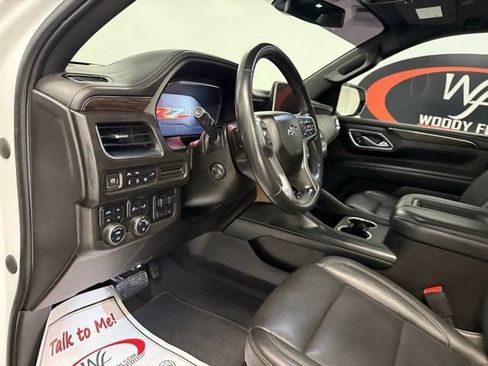 Used 2022 Chevrolet Tahoe Z71 w/ Z71 Off-Road Package AWD/4WD image 12