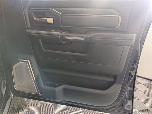 Used 2019 RAM 2500 Limited image 36