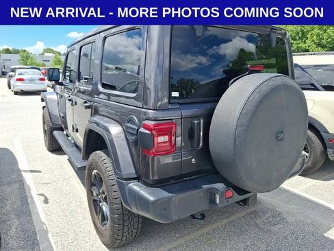 Used 2020 Jeep Wrangler Unlimited Sahara AWD/4WD image 7