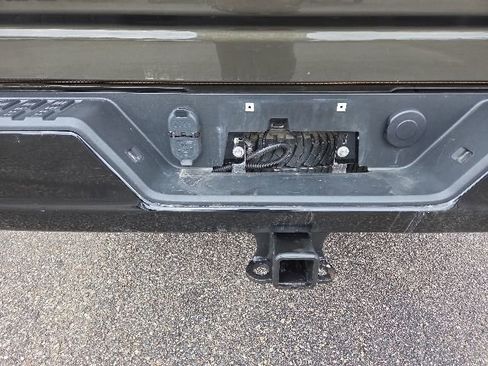 Used 2022 Chevrolet Silverado 2500 Custom w/ Custom Value Package AWD/4WD image 7