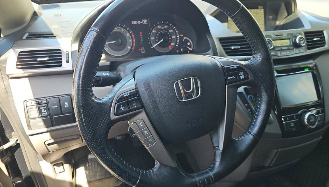 Used 2017 Honda Odyssey EX-L image 10