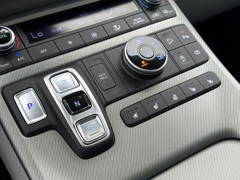 Used 2024 Hyundai Palisade SEL image 25