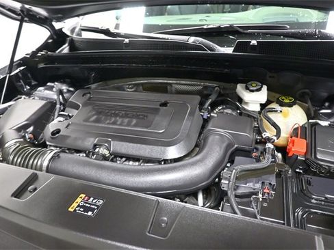 Certified 2022 Buick Envision Essence w/ Technology Package II image 31