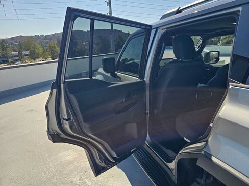 Used 2025 Lexus GX 550 AWD/4WD image 15