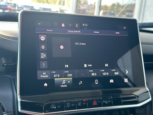 Used 2024 Jeep Compass Trailhawk image 17