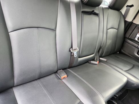 Used 2018 RAM 2500 Laramie image 18