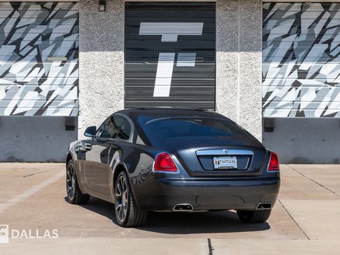 Used 2020 Rolls-Royce Wraith image 12