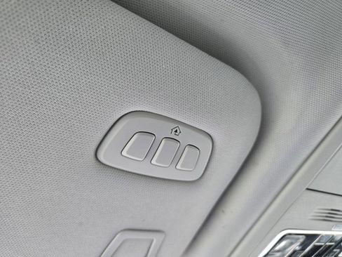 Used 2024 Lincoln Nautilus Reserve w/ Equipment Group 202A image 18