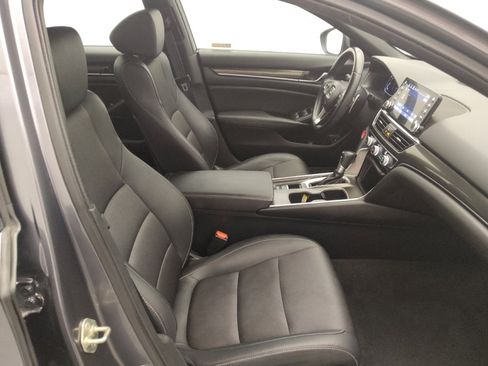 Used 2019 Honda Accord Sport image 21