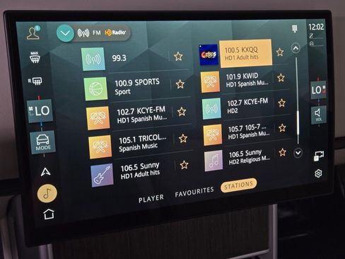 New 2026 Land Rover Range Rover SE image 30