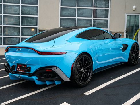 Used 2019 Aston Martin V8 Vantage Coupe RWD image 11