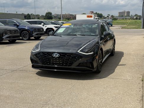 Certified 2023 Hyundai Sonata Limited FWD image 22