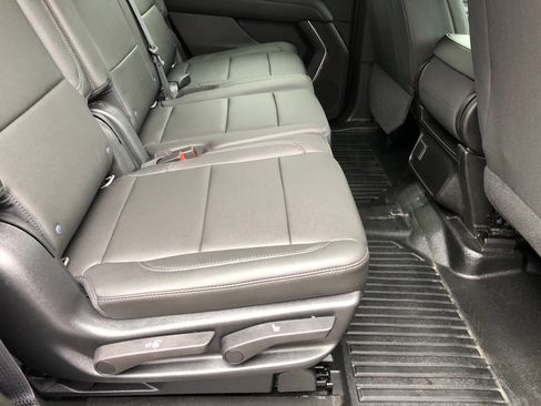 Used 2021 Chevrolet Tahoe 4WD w/ Remote Keyless Entry Package image 23