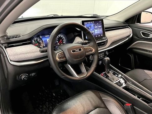 Used 2022 Jeep Compass Latitude image 13