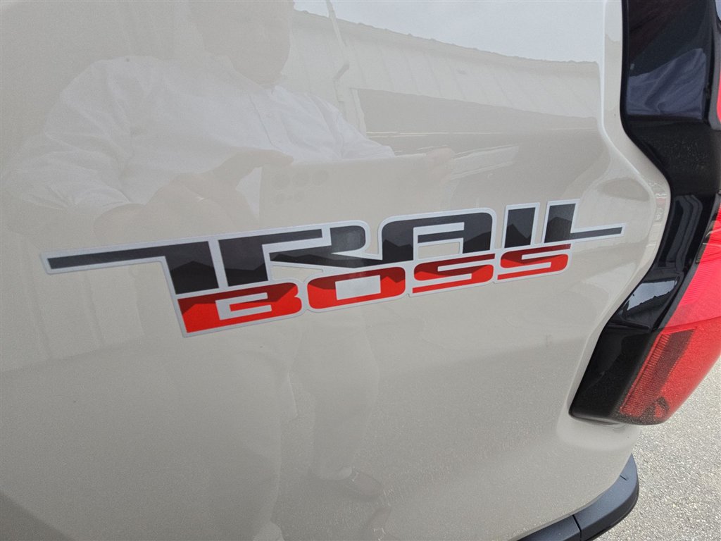 New 2026 Chevrolet Colorado Trail Boss AWD/4WD image 29