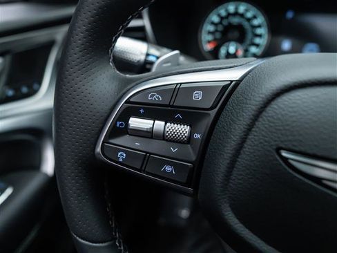 New 2026 Genesis G70 2.5T Prestige image 22