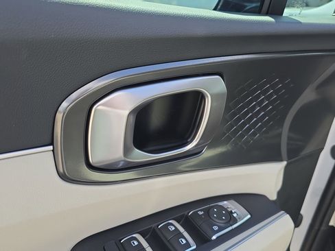 New 2026 Kia Sorento S w/ S Panoramic Sunroof Package FWD image 18