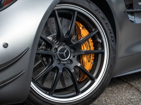 Used 2019 Mercedes-Benz AMG GT R image 12