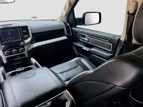 Used 2020 RAM 1500 Laramie AWD/4WD image 23
